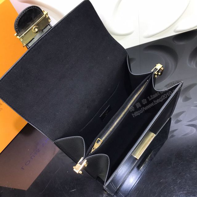 LV包 LV女包 2020早春系列 原版光滑小牛皮百搭單肩包 Dauphine中號手袋 LV斜挎女包  ydh3314